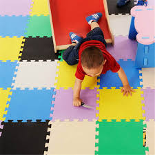 Interlocking floor mats for kids and play schools